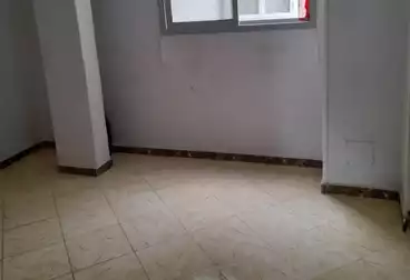 Apartments For sale - 2 rooms - floor 5