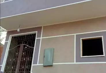 Building For sale - 4 rooms