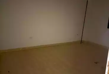 Roof For rent - 3 rooms - floor 5