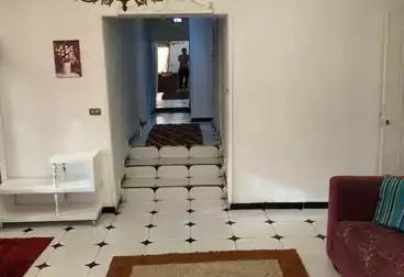 شقق مفروشة للبيع - 2 غرف - بالدور 8