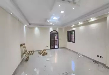 شقق للإيجار - 3 غرف - بالدور 0