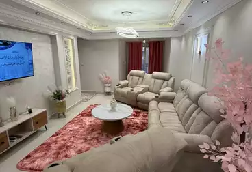 شقق مفروشة للبيع - 3 غرف - بالدور 4