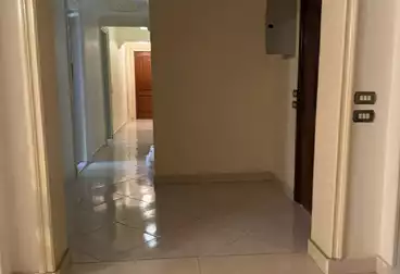 Apartments For sale - 3 rooms - floor 2