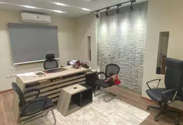 عقارات للإيجار - 4 غرف - بالدور 0