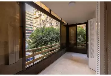 Apartments For sale - 3 rooms - floor 1