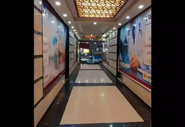 عيادات للبيع - 1 غرف - بالدور 1