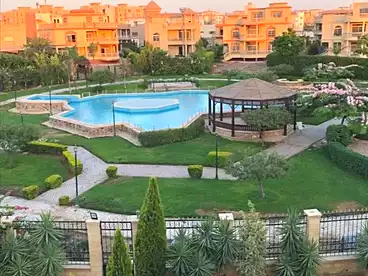 فلل للبيع - 6 غرف