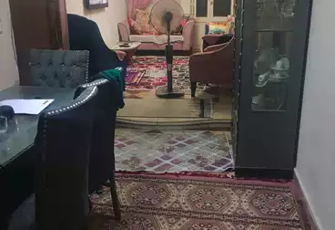 شقق للبيع - 2 غرف - بالدور 8