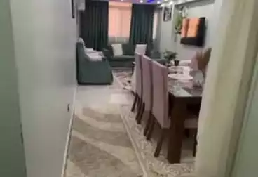 Apartments For sale - 2 rooms - floor 8