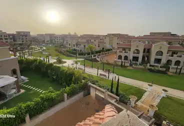 تاون هاوس للبيع - 5 غرف