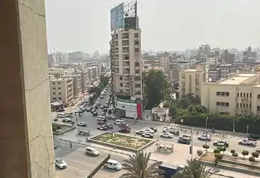 Apartments For sale - 3 rooms - floor 8