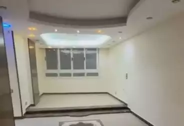 Apartments For sale - 3 rooms - floor 8