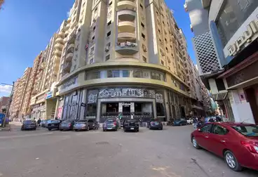 Apartments For sale - 2 rooms - floor 6