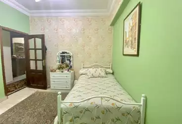 Apartments For sale - 3 rooms - floor 8