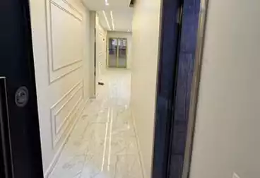 Apartments For sale - 3 rooms - floor 9