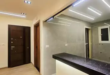 Apartments For sale - 2 rooms - floor 4