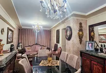 عقارات للبيع - 3 غرف - بالدور 8