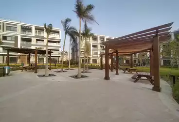 Apartment with Garden For sale - 3 rooms - floor 0