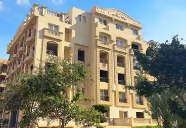 Apartments For sale - 4 rooms - floor 1