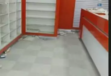 صيدليات للبيع