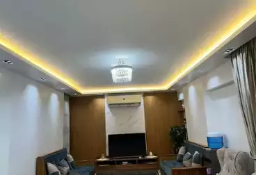 Furnished Apartment For sale - 3 rooms - floor 8