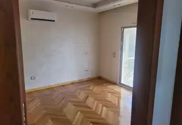 عقارات للإيجار - 5 غرف