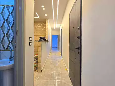 Apartments For sale - 3 rooms - floor 8