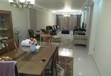 Furnished Apartment For sale - 3 rooms - floor 11