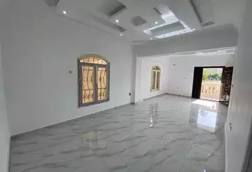 شقق للبيع - 3 غرف - بالدور 0