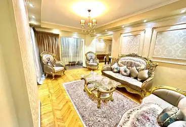 Apartments For rent - 3 rooms - floor 5