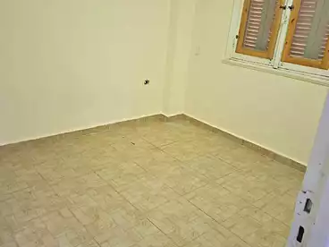 شقق للبيع - 3 غرف - بالدور 0