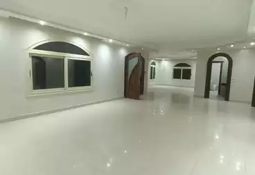 شقق للإيجار - 3 غرف - بالدور 0
