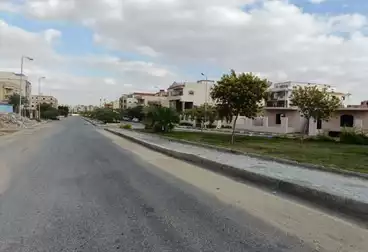 عقارات للبيع - 4 غرف - بالدور 1