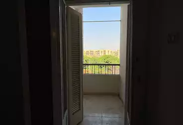 Apartments For sale - 2 rooms - floor 4