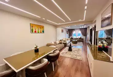 Furnished Apartment For rent - 3 rooms - floor 11