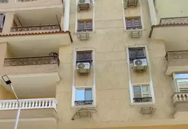 Apartments For sale - 3 rooms - floor 2