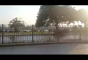 تجاري للبيع