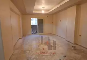 شقق للإيجار - 3 غرف - بالدور 8
