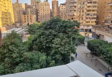 Apartments For sale - 2 rooms - floor 3