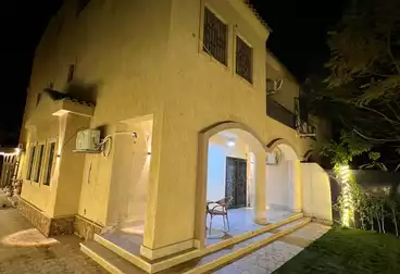 فلل للإيجار - 4 غرف