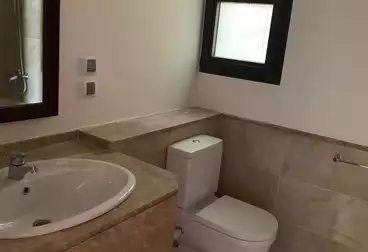 شقق للإيجار - 3 غرف - بالدور 0