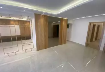 شقق للبيع - 3 غرف - بالدور 8