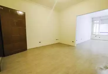 Apartments For sale - 2 rooms - floor 3