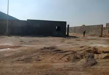 أرض تجارية للبيع