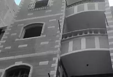منزل / بيت للبيع - 8 غرف