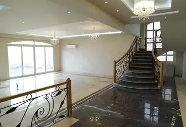 فيلا منفصلة للإيجار - 4 غرف