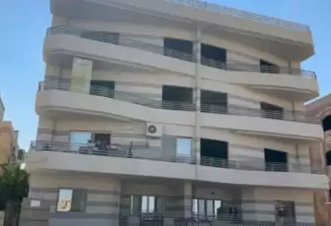 عقارات للبيع - 3 غرف - بالدور 0