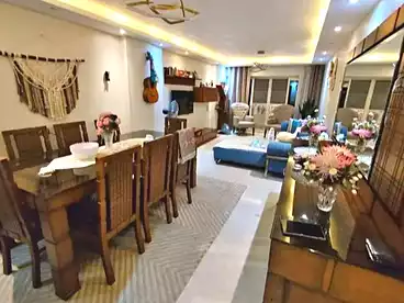 Apartments For sale - 3 rooms - floor 1