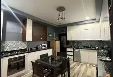 Apartments For sale - 5 rooms - floor 0