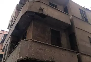 House / Home For sale - 4 rooms